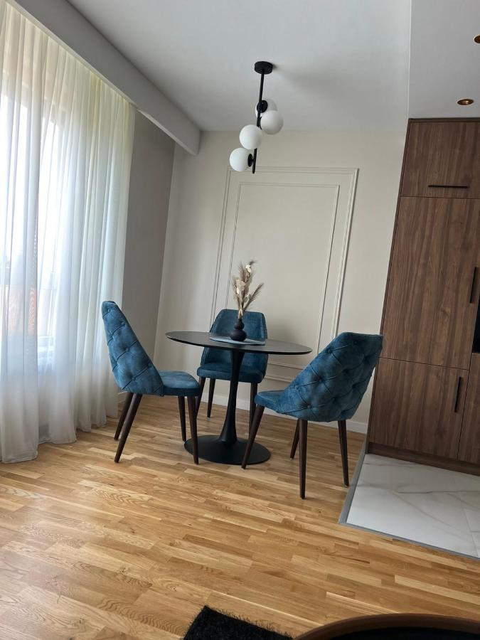 Lilly Lux Apartment Bijeljina Exterior foto