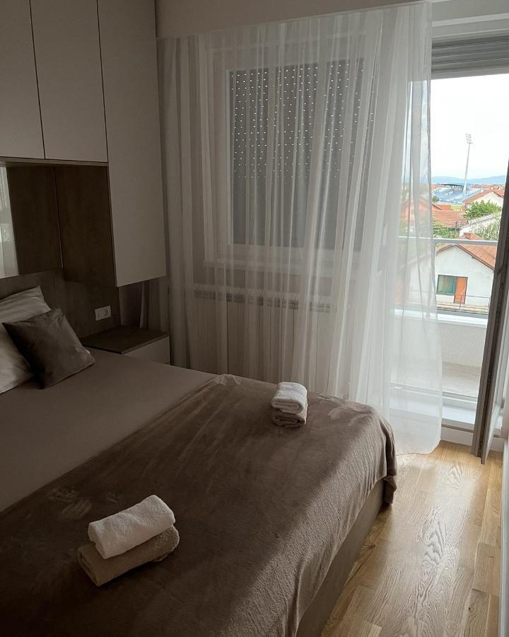 Lilly Lux Apartment Bijeljina Exterior foto