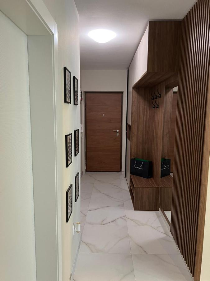 Lilly Lux Apartment Bijeljina Exterior foto