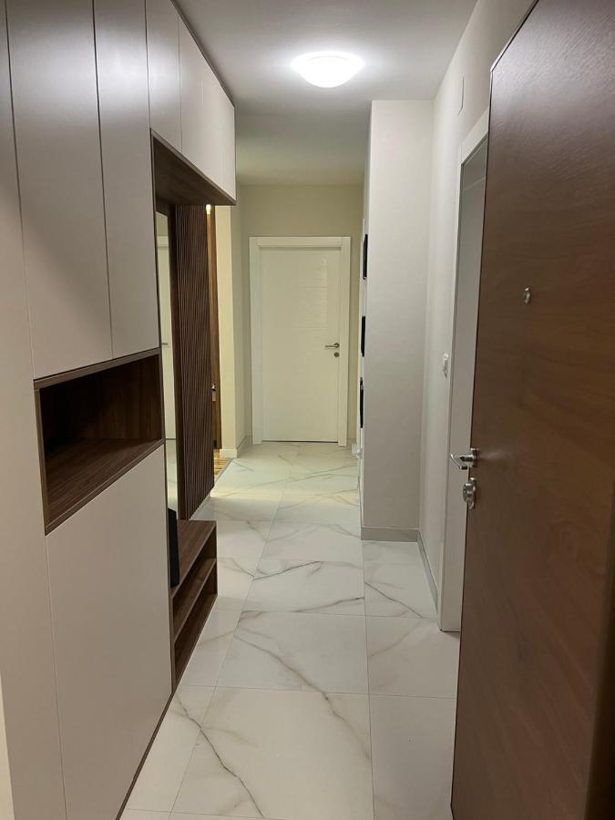Lilly Lux Apartment Bijeljina Exterior foto